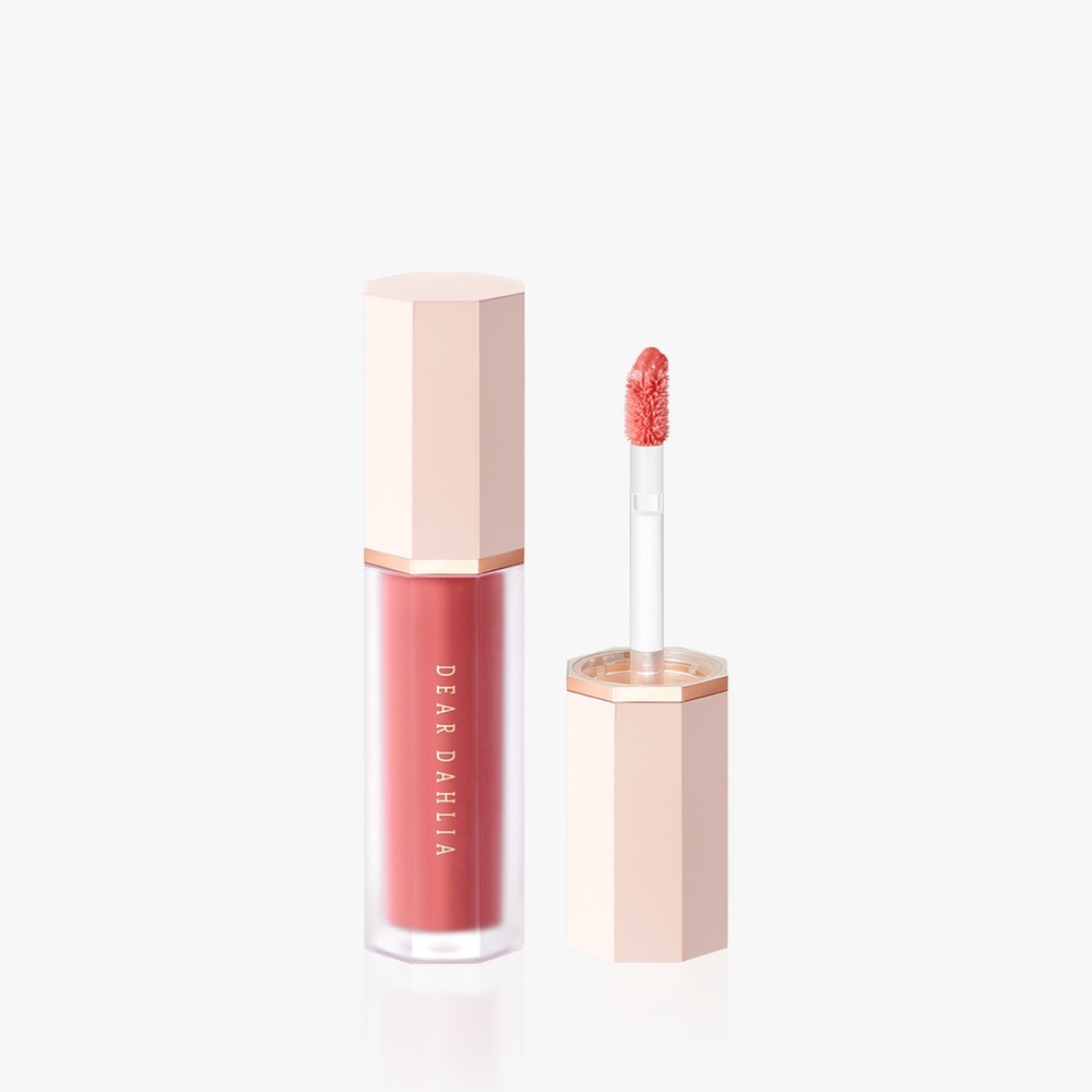 Petal Drop Liquid Blush Wavy
